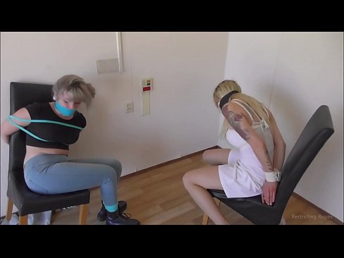 ❤️ Ferslave / fêstbûn en gagged / famke yn need Porno fb by ús fy.ixiporn-com.ru